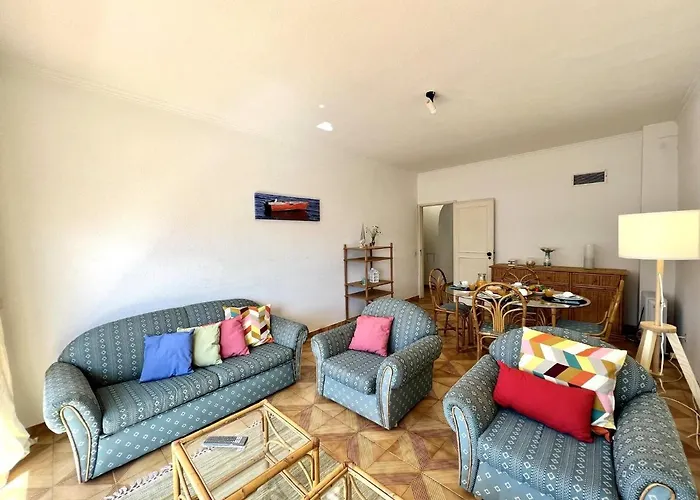 Palm Tree With Pool By Homing Apartament