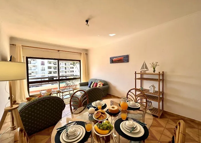 Palm Tree With Pool By Homing * Vilamoura