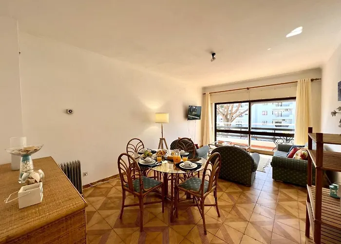 Palm Tree With Pool By Homing *